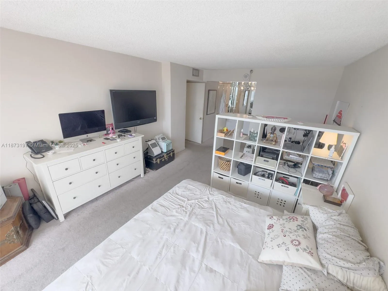 290 174th St, #1902