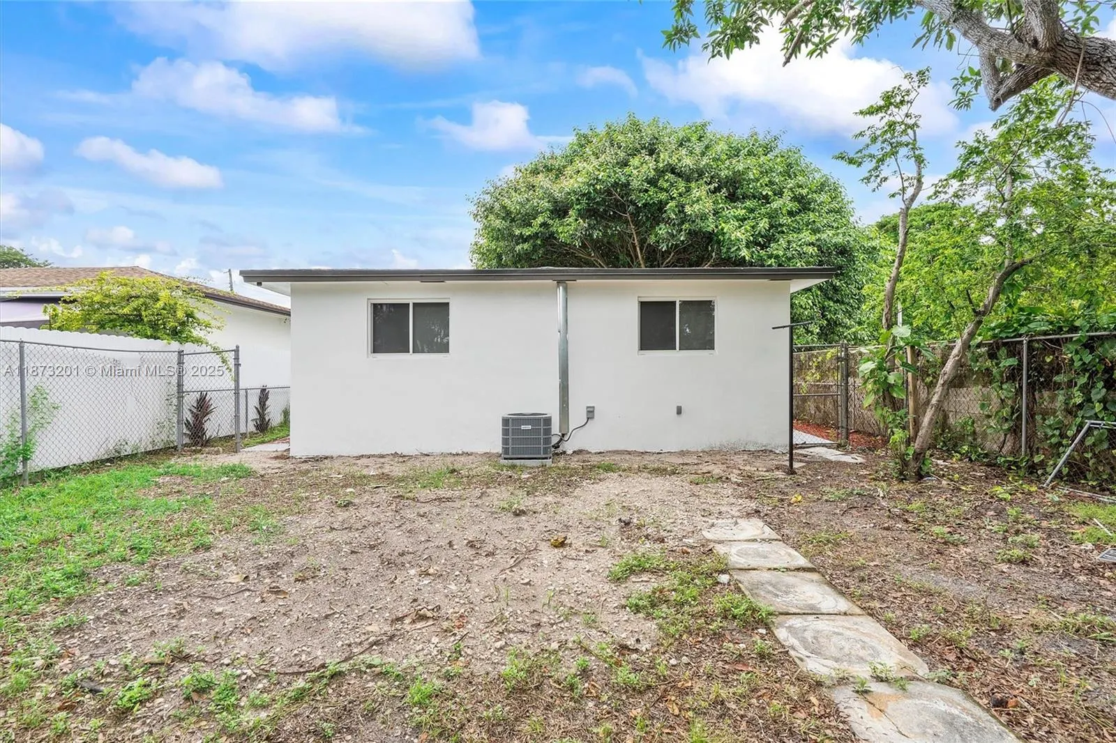 8521 NW 15th Ave