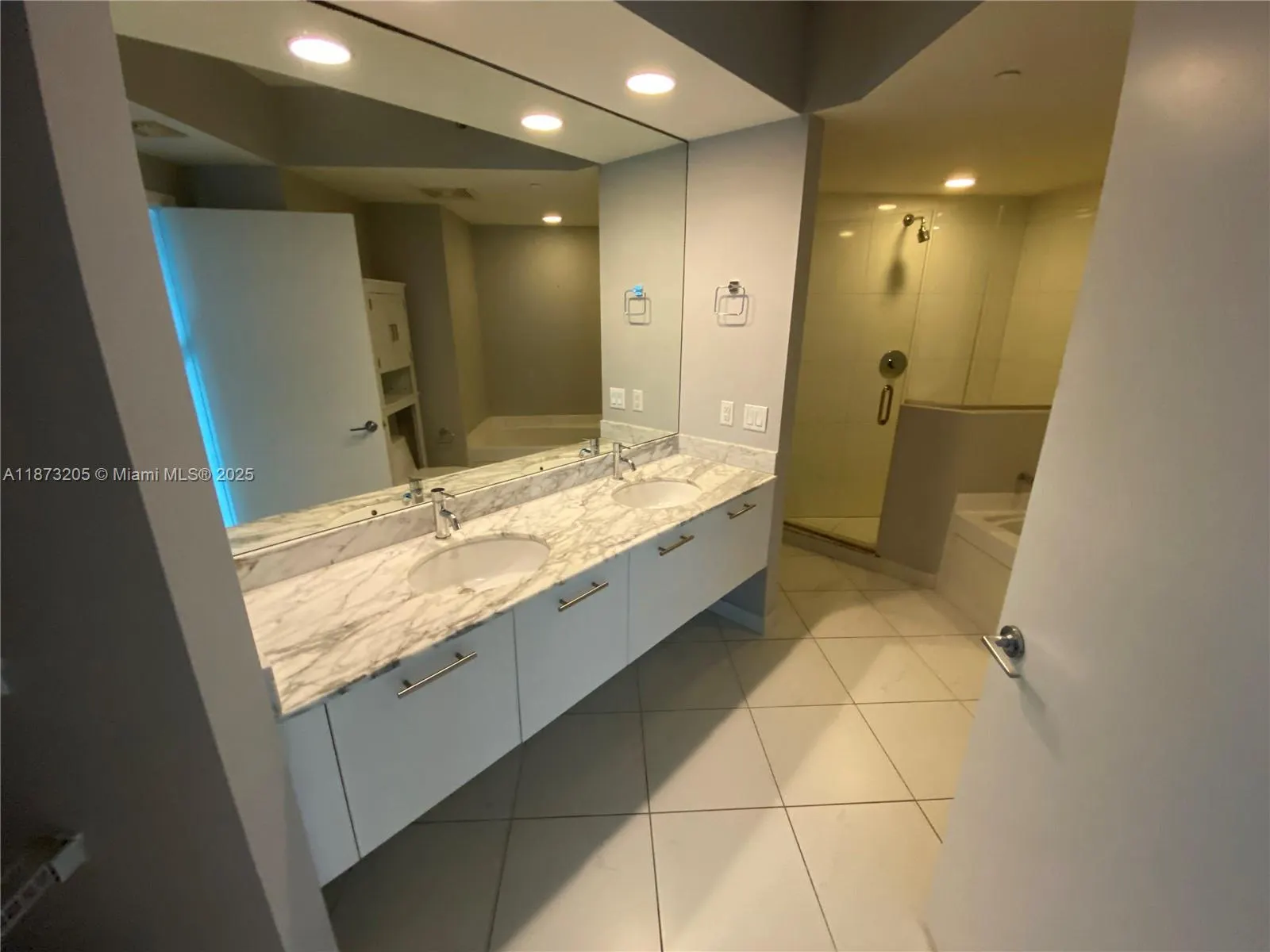 55 SE 6th St, #2107