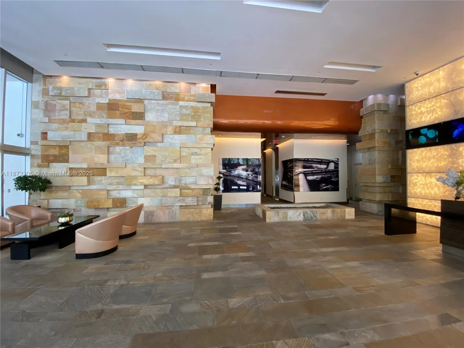 55 SE 6th St, #2107
