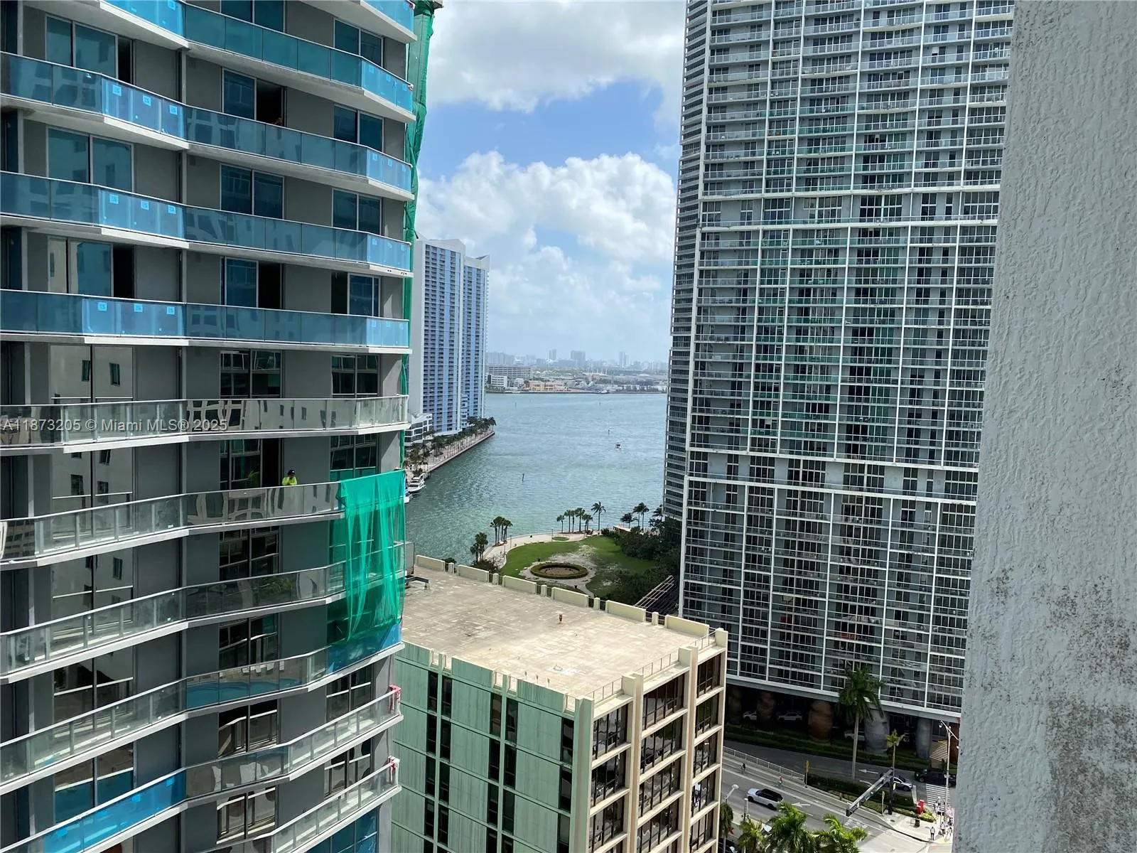 55 SE 6th St, #2107