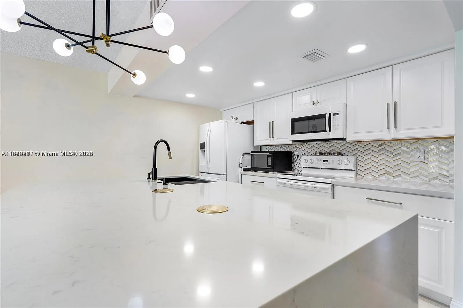 1281 W Fairway Rd, #1281