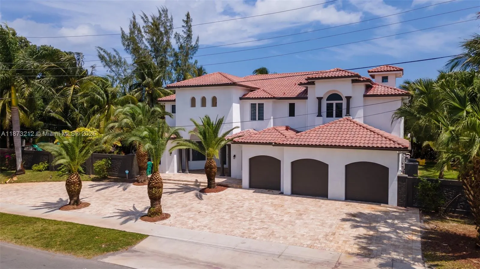 112 NW 14th Way
