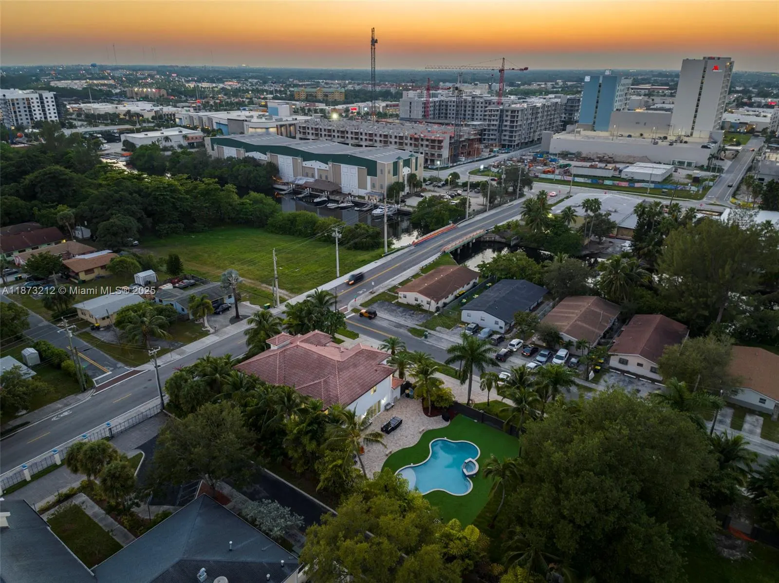112 NW 14th Way