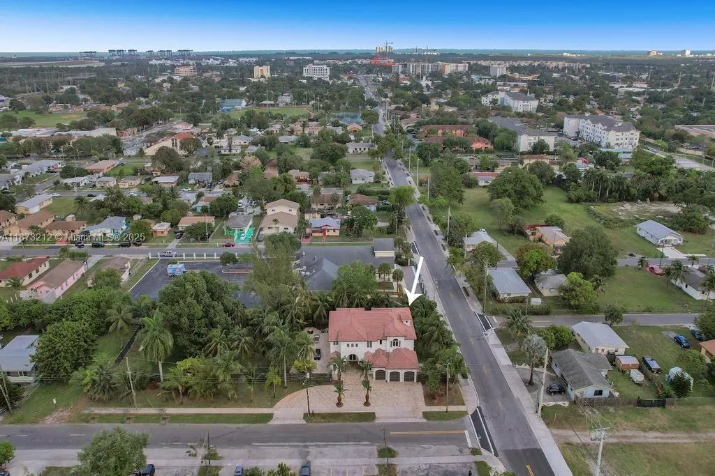 112 NW 14th Way