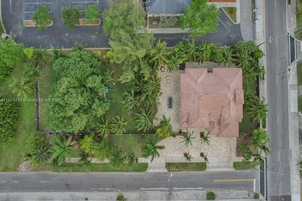 112 NW 14th Way
