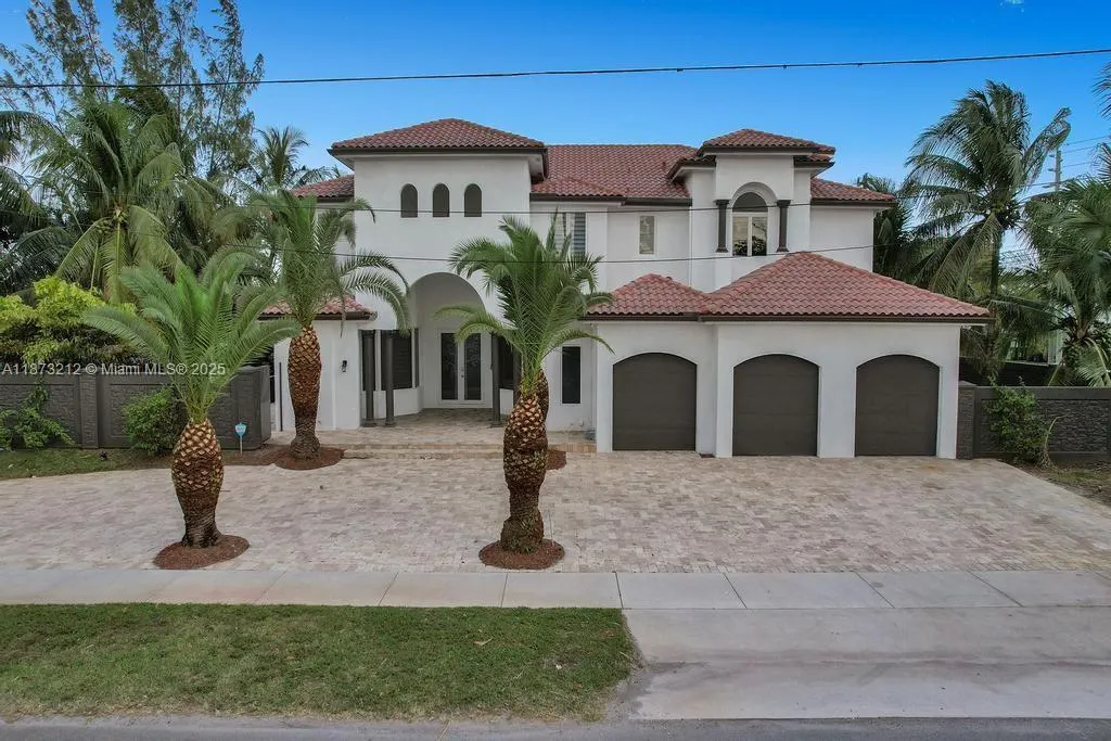 112 NW 14th Way