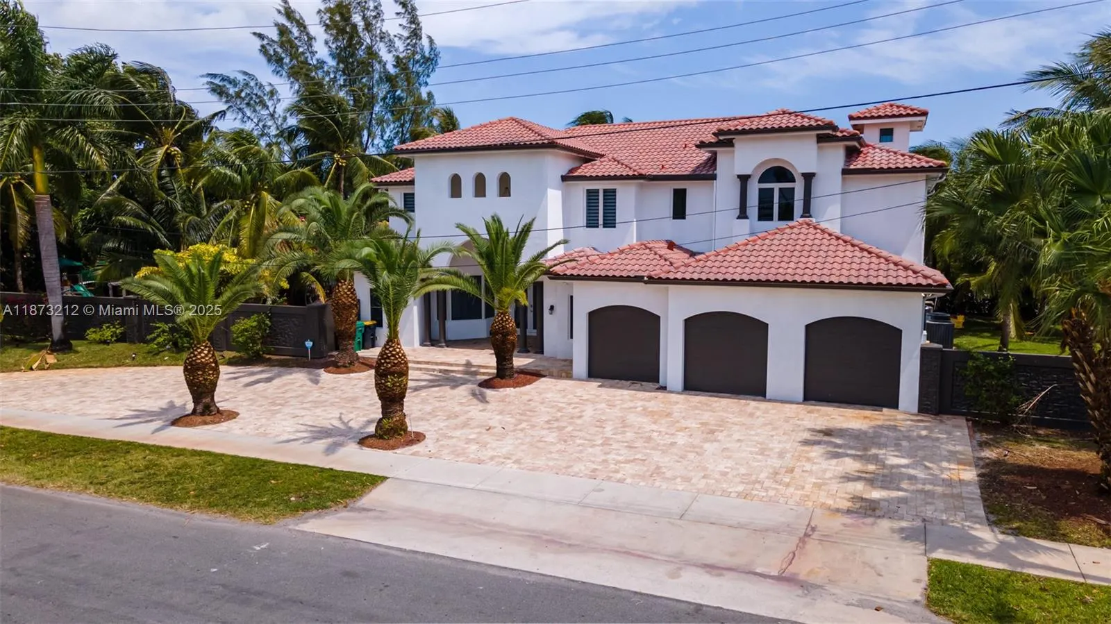 112 NW 14th Way