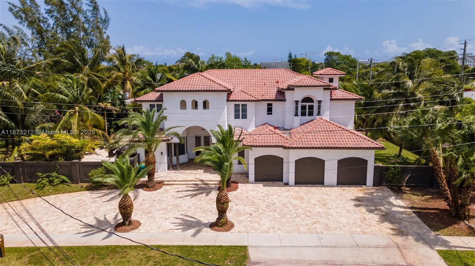 112 NW 14th Way