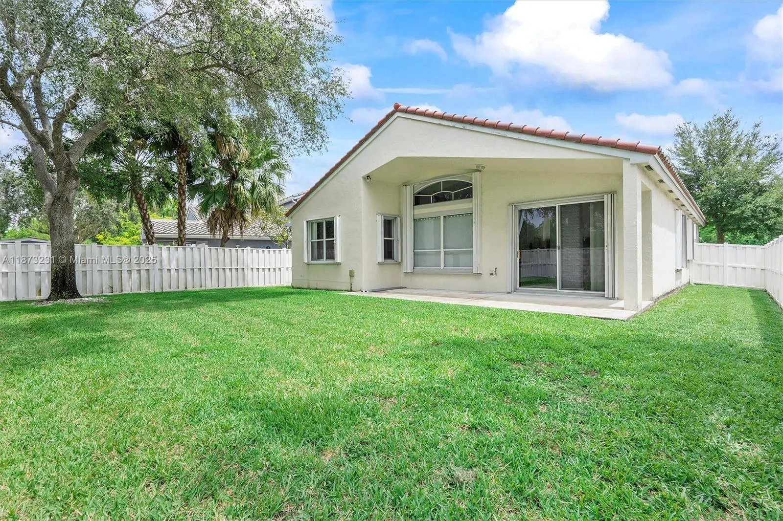 1572 NW 135th Ave