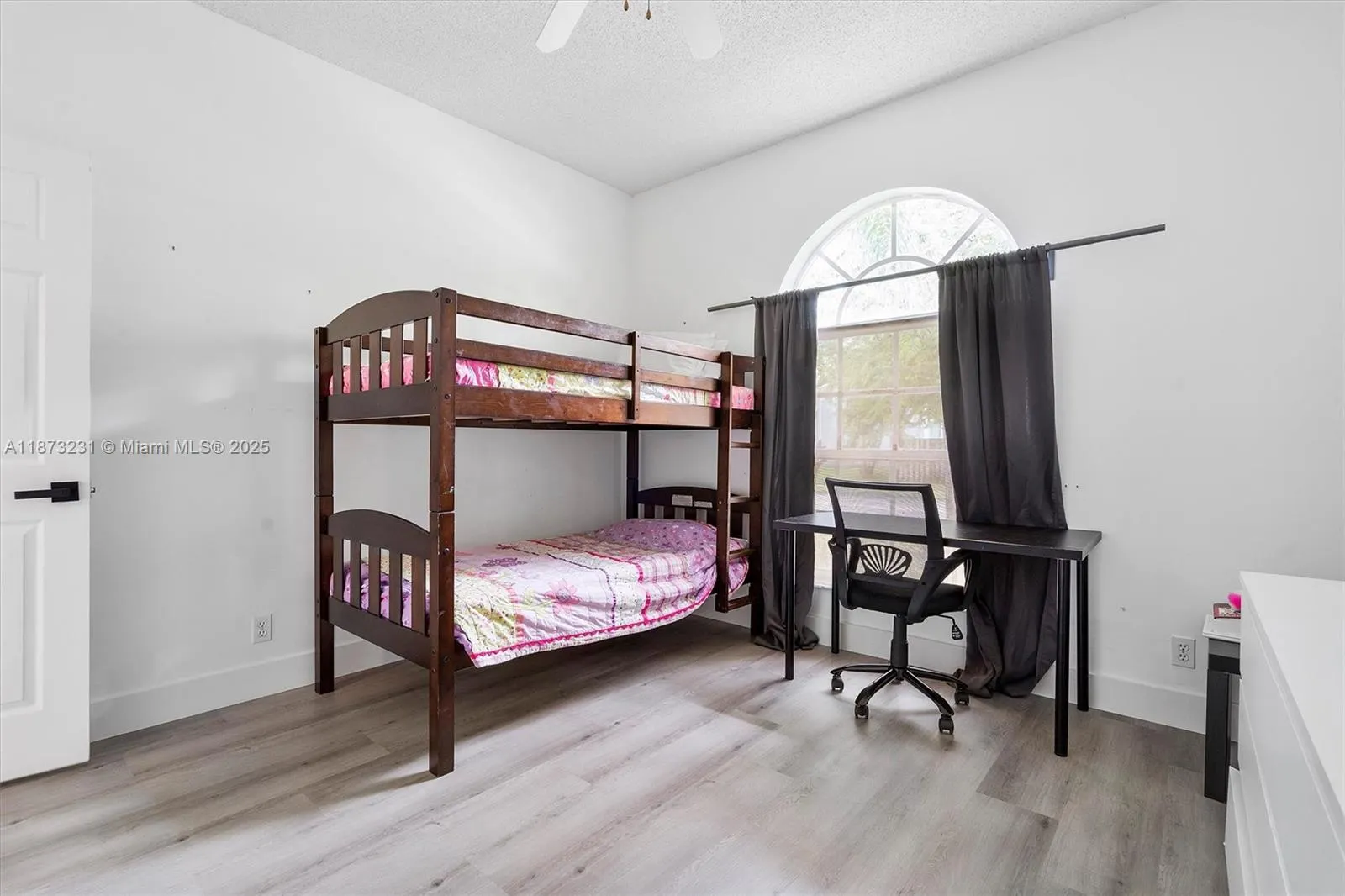 1572 NW 135th Ave