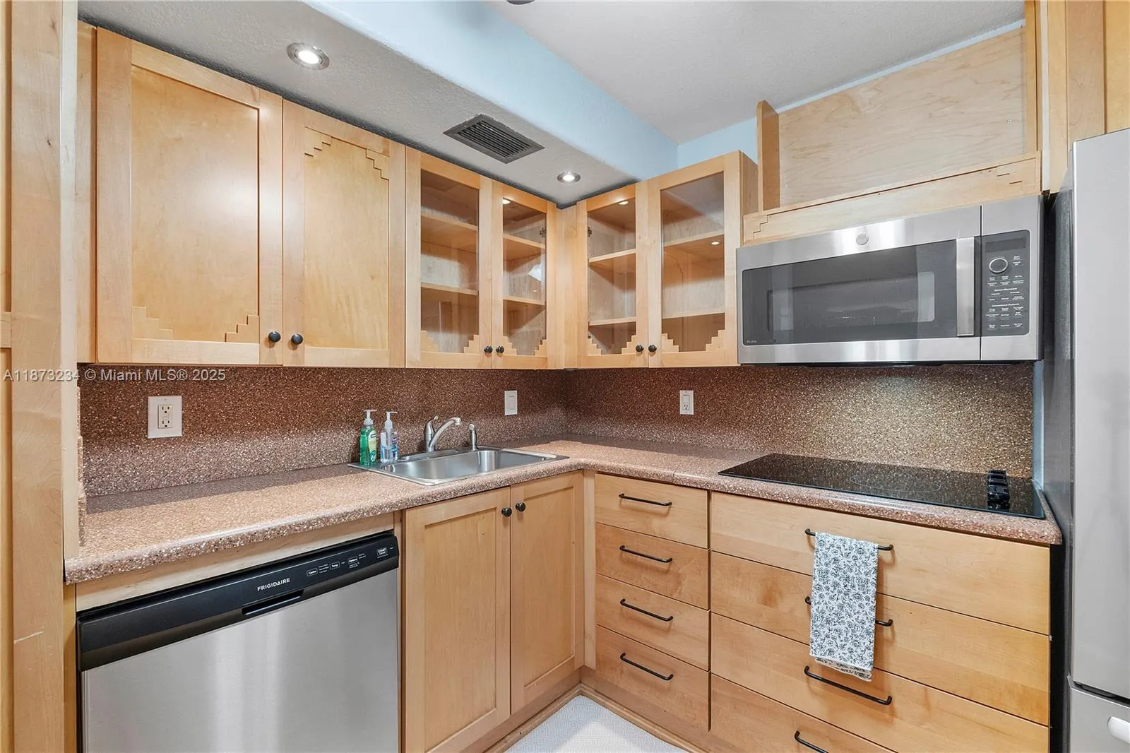 6500 Cypress Rd, #107