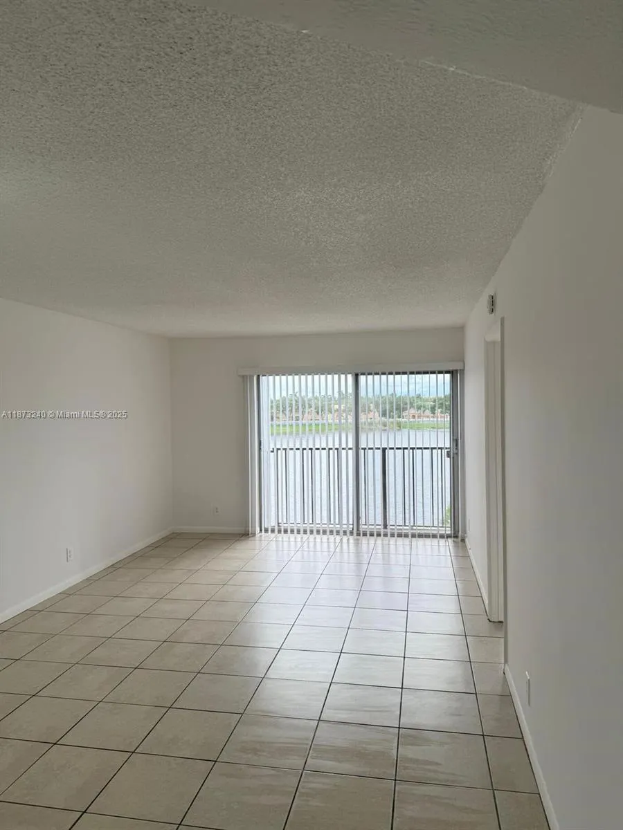8600 N Sherman Cir, #402