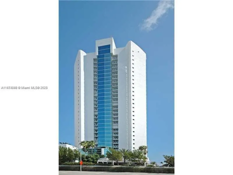 16445 Collins Ave, #2628