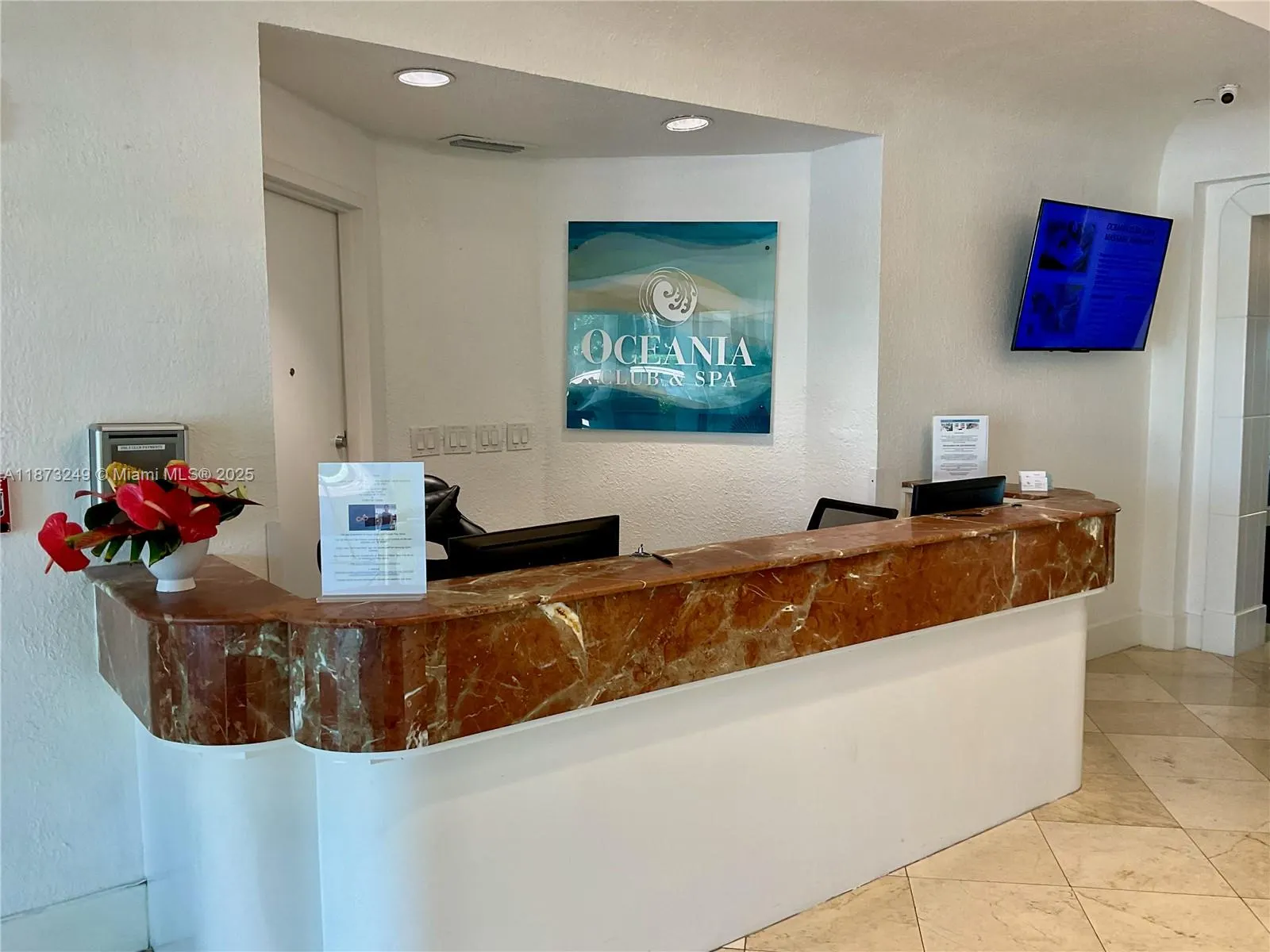 16445 Collins Ave, #2628