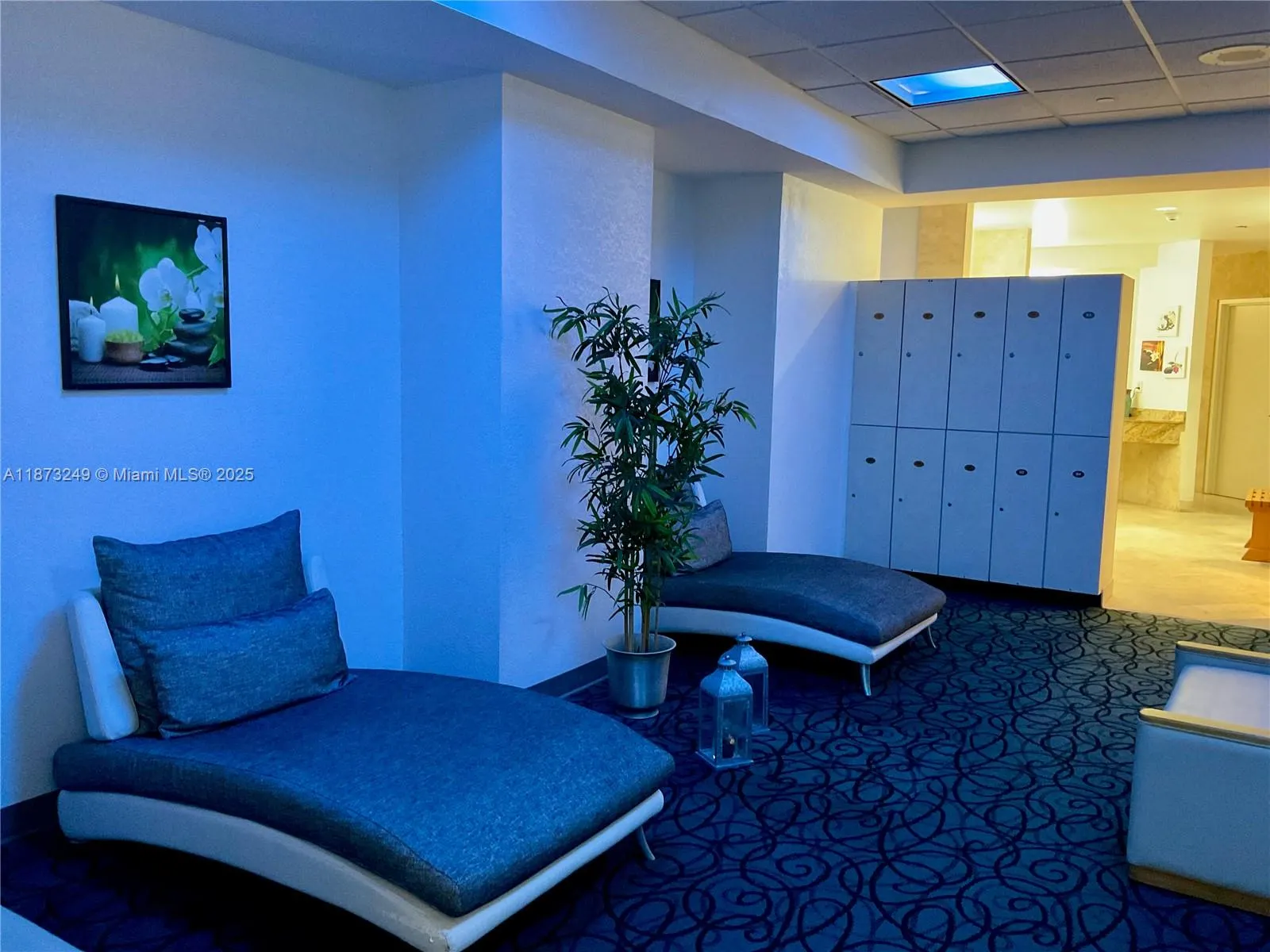 16445 Collins Ave, #2628