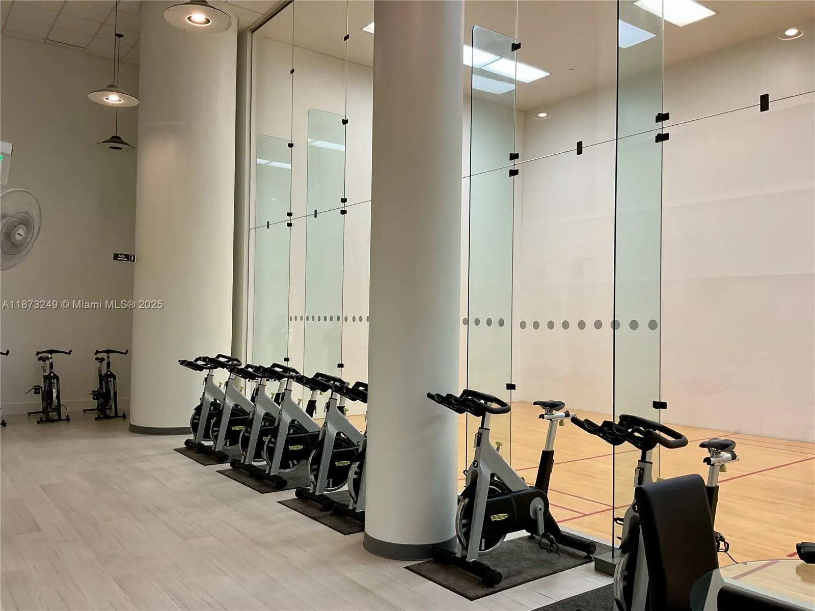 16445 Collins Ave, #2628