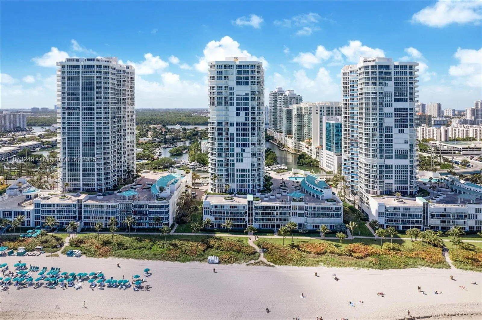 16445 Collins Ave, #2628