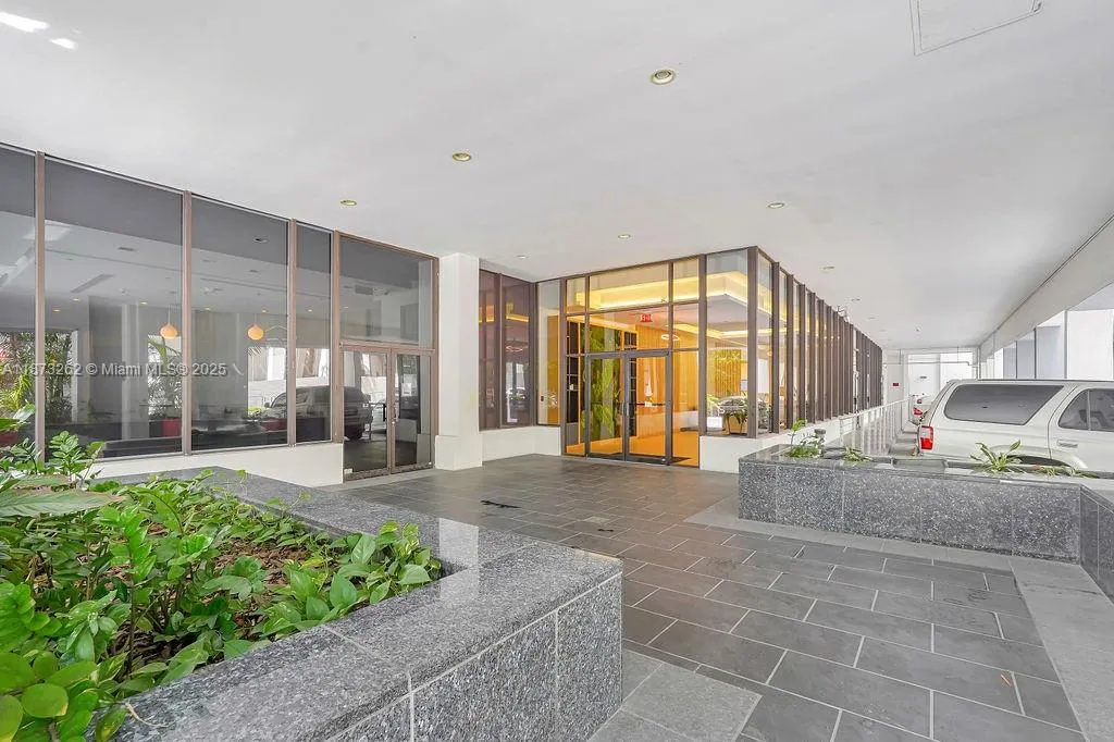1110 Brickell Ave, #310A-B