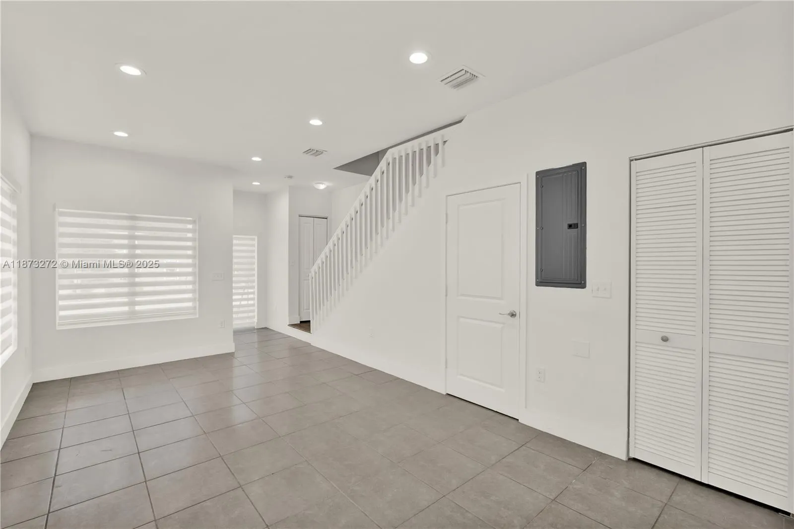 6331 NW 1st Pl, #6331
