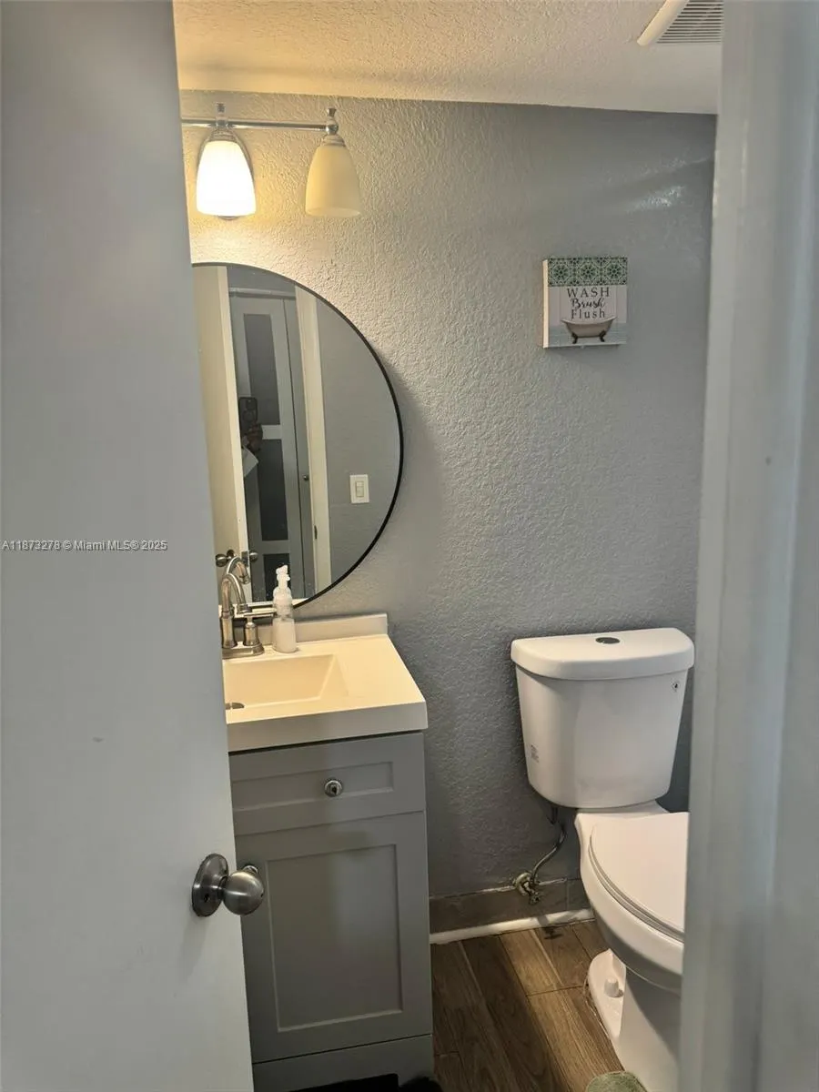 10332 Sunrise Lakes Blvd, #106