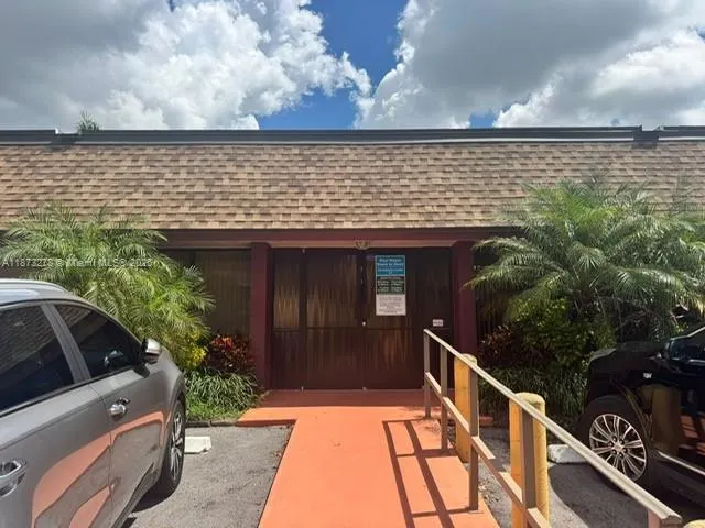 10332 Sunrise Lakes Blvd, #106