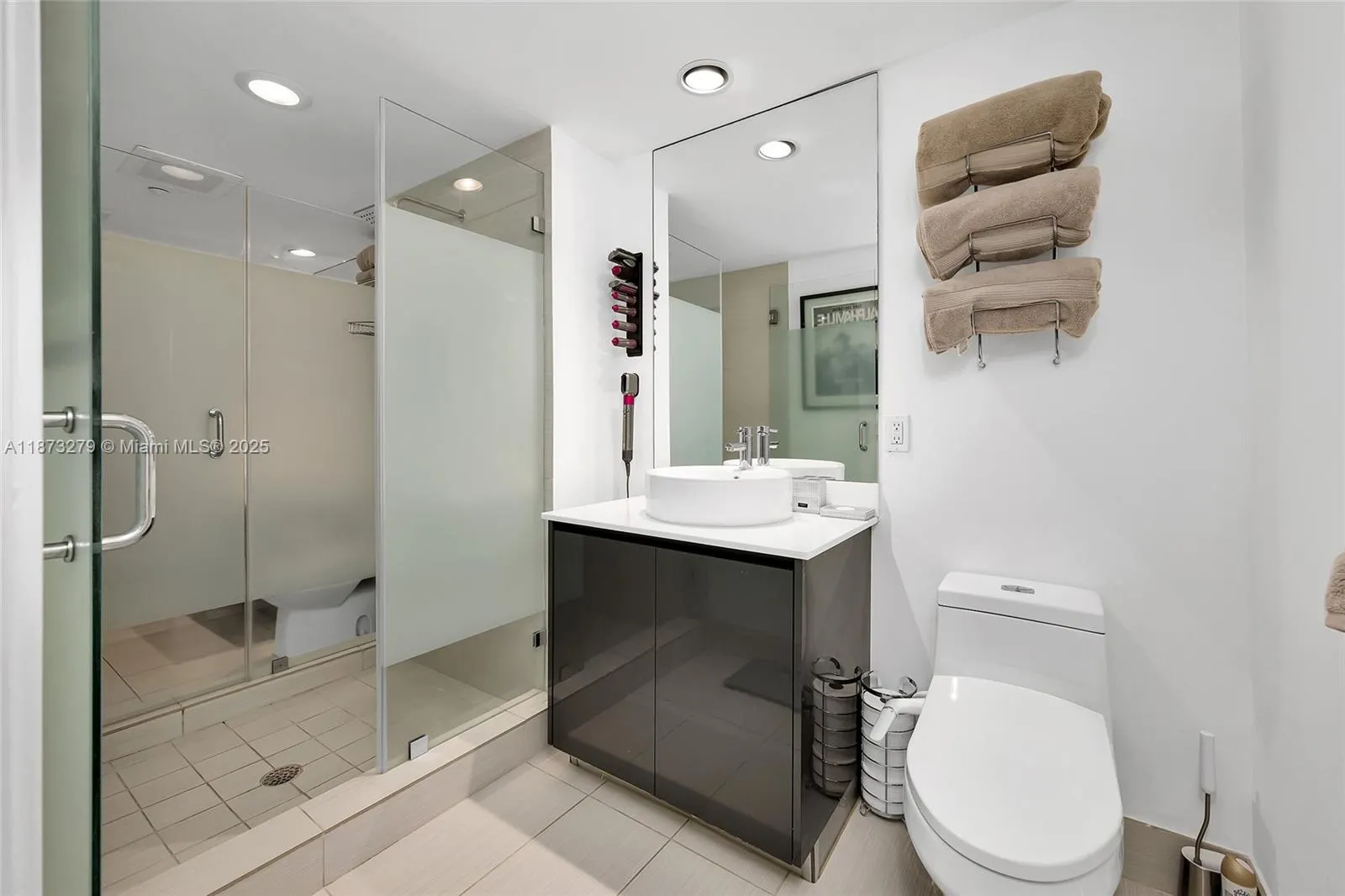 31 SE 6th St, #304