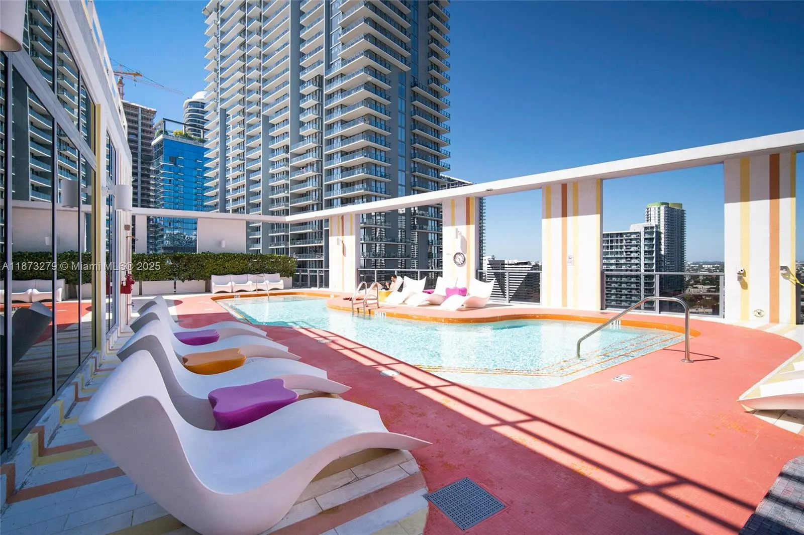 31 SE 6th St, #304