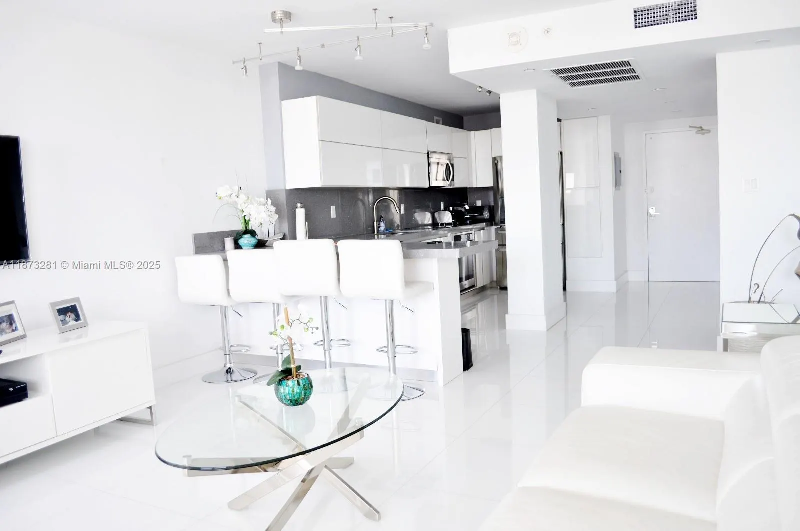 100 Lincoln Rd, #1504