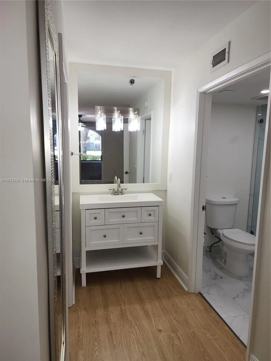 3259 Clint Moore Rd, #103