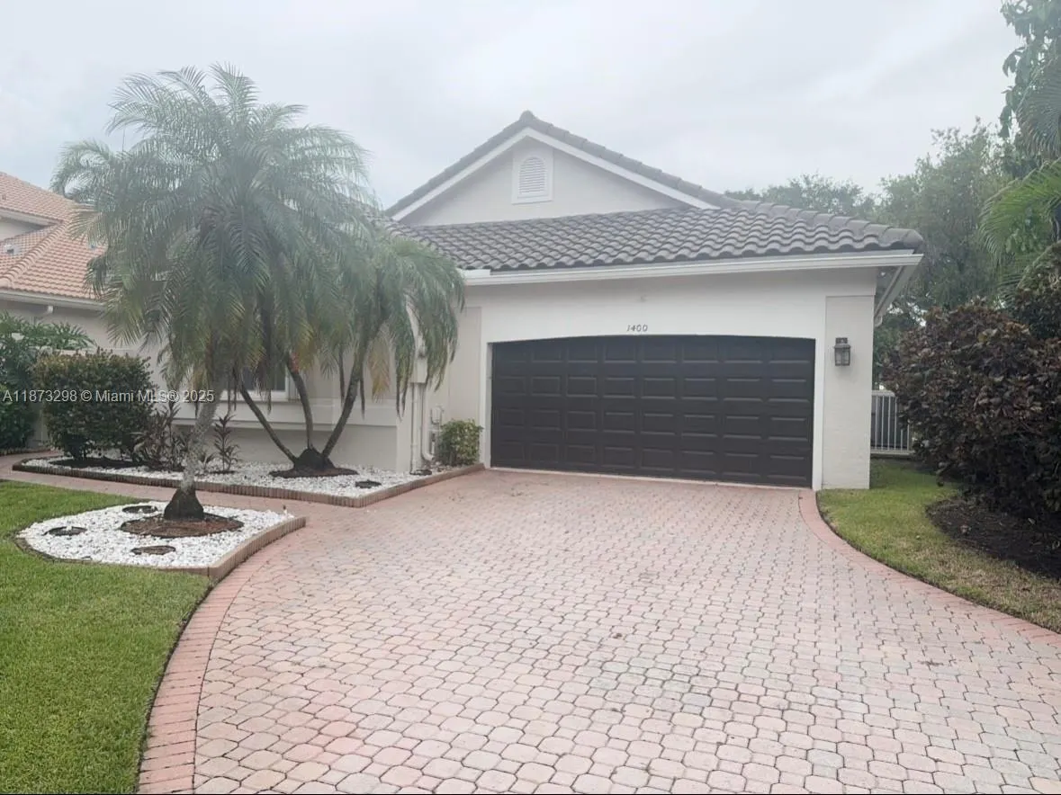 1400 W Lacosta Dr W