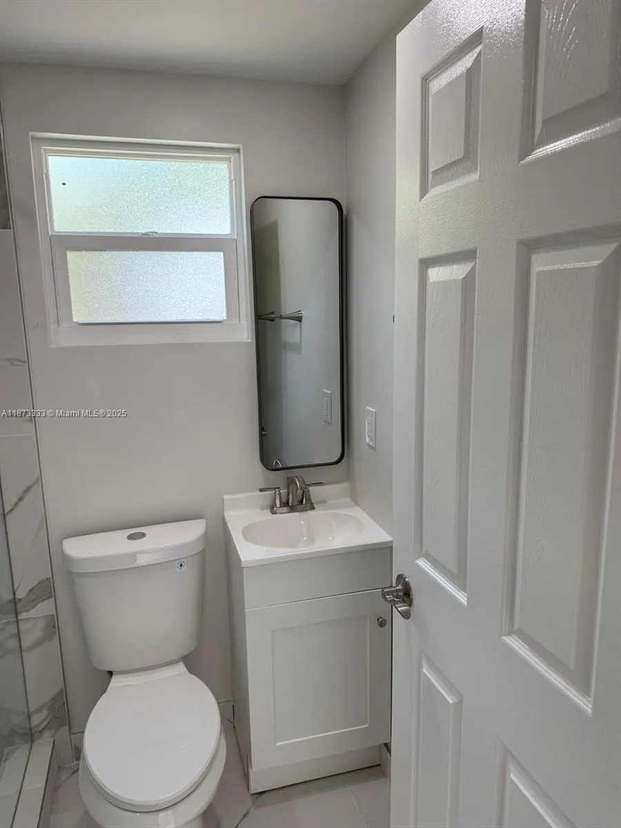 1050 NW 25th Way
