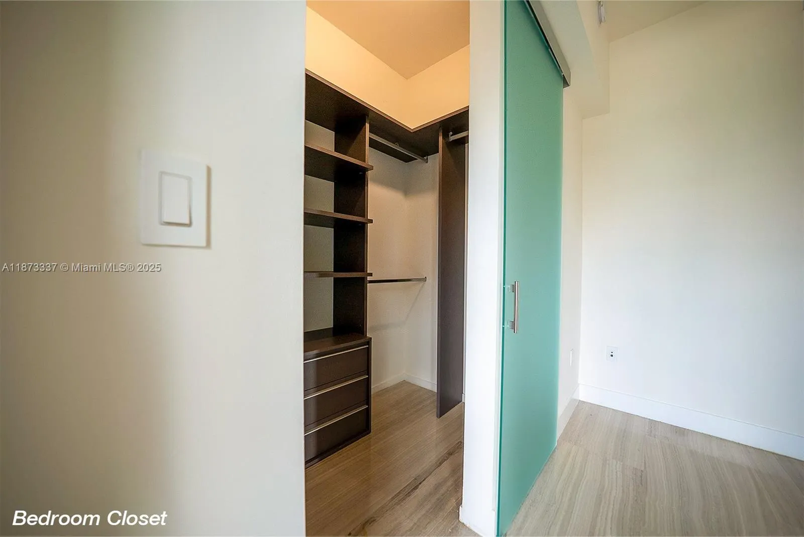 1451 Brickell Ave, #2706