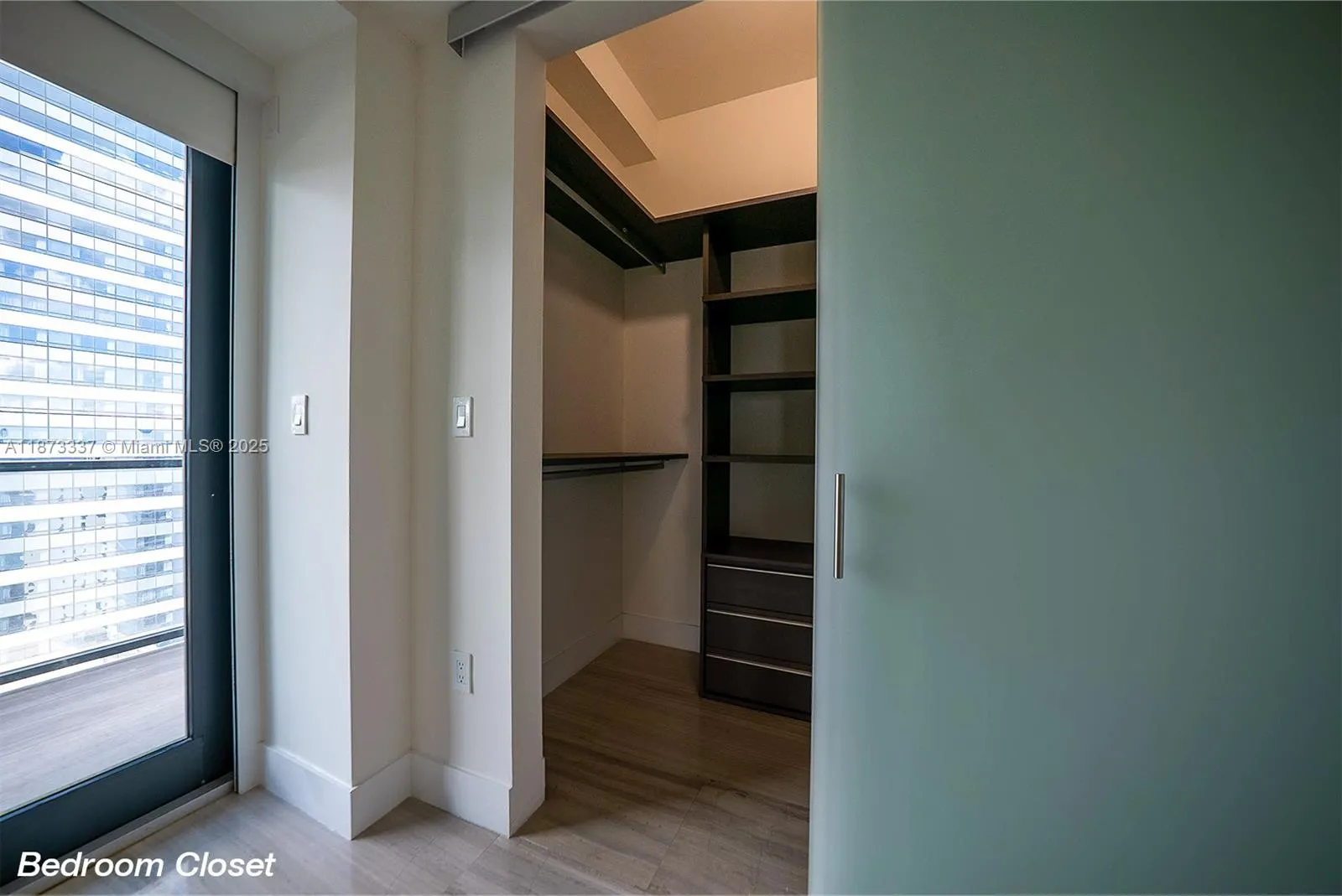 1451 Brickell Ave, #2706