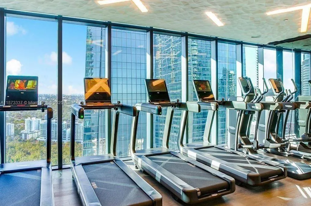 1451 Brickell Ave, #2706