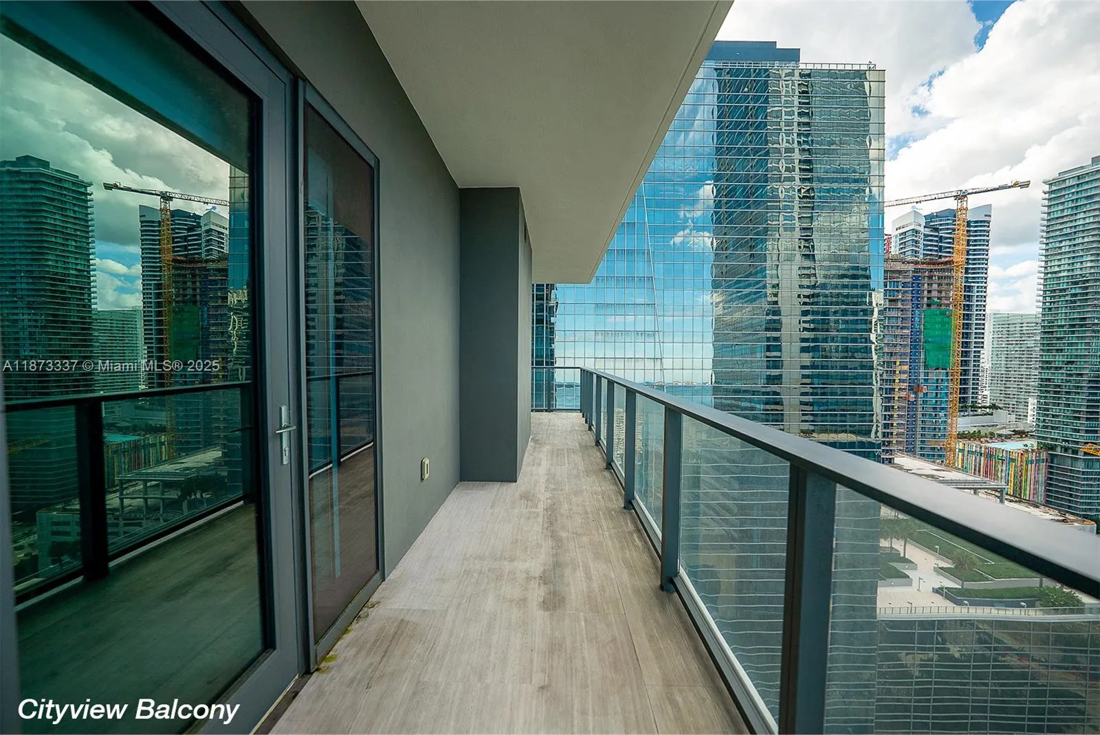 1451 Brickell Ave, #2706