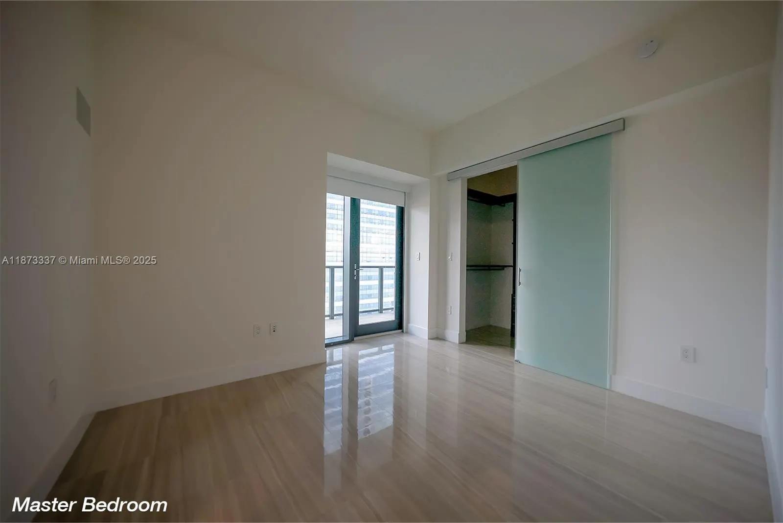 1451 Brickell Ave, #2706