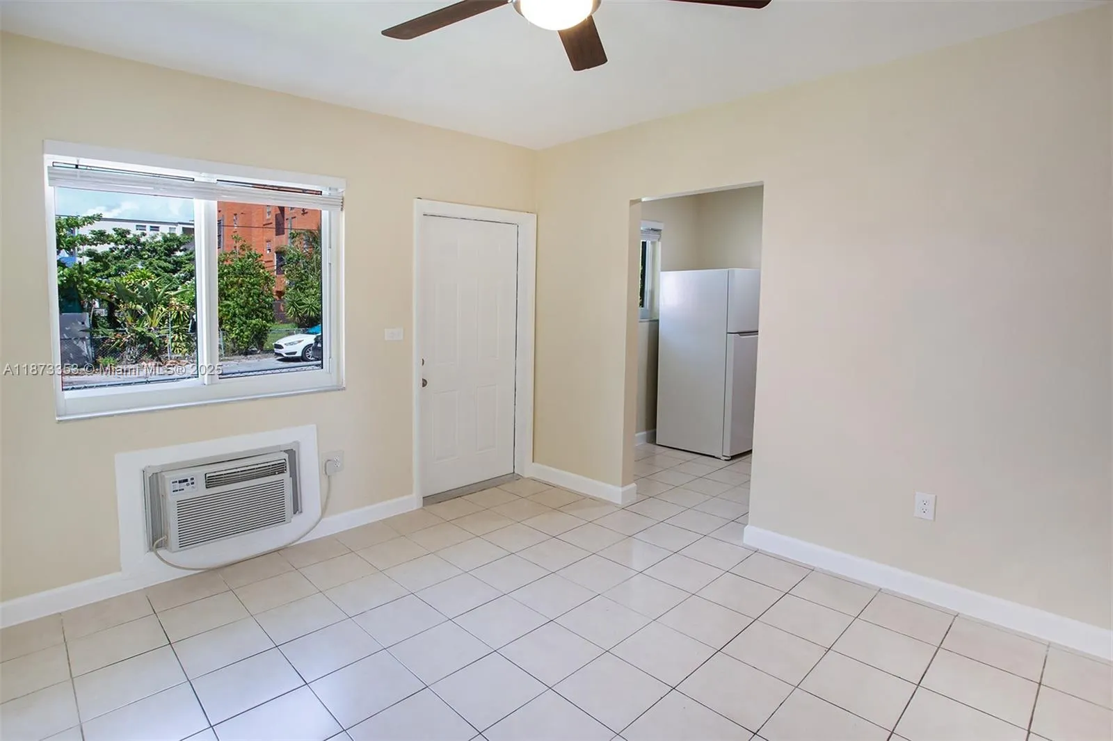 1225 SW 7th St, #4