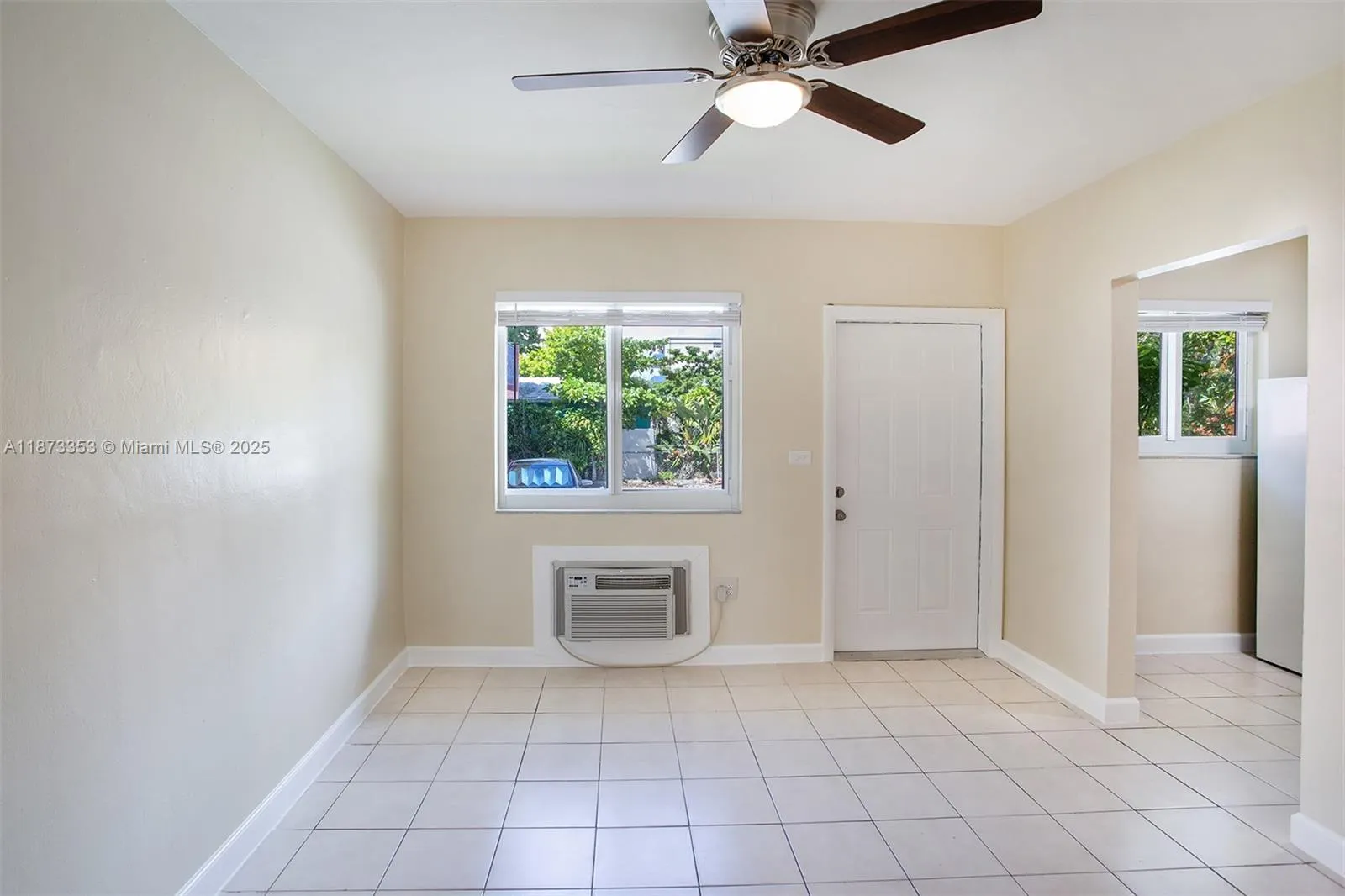 1225 SW 7th St, #4