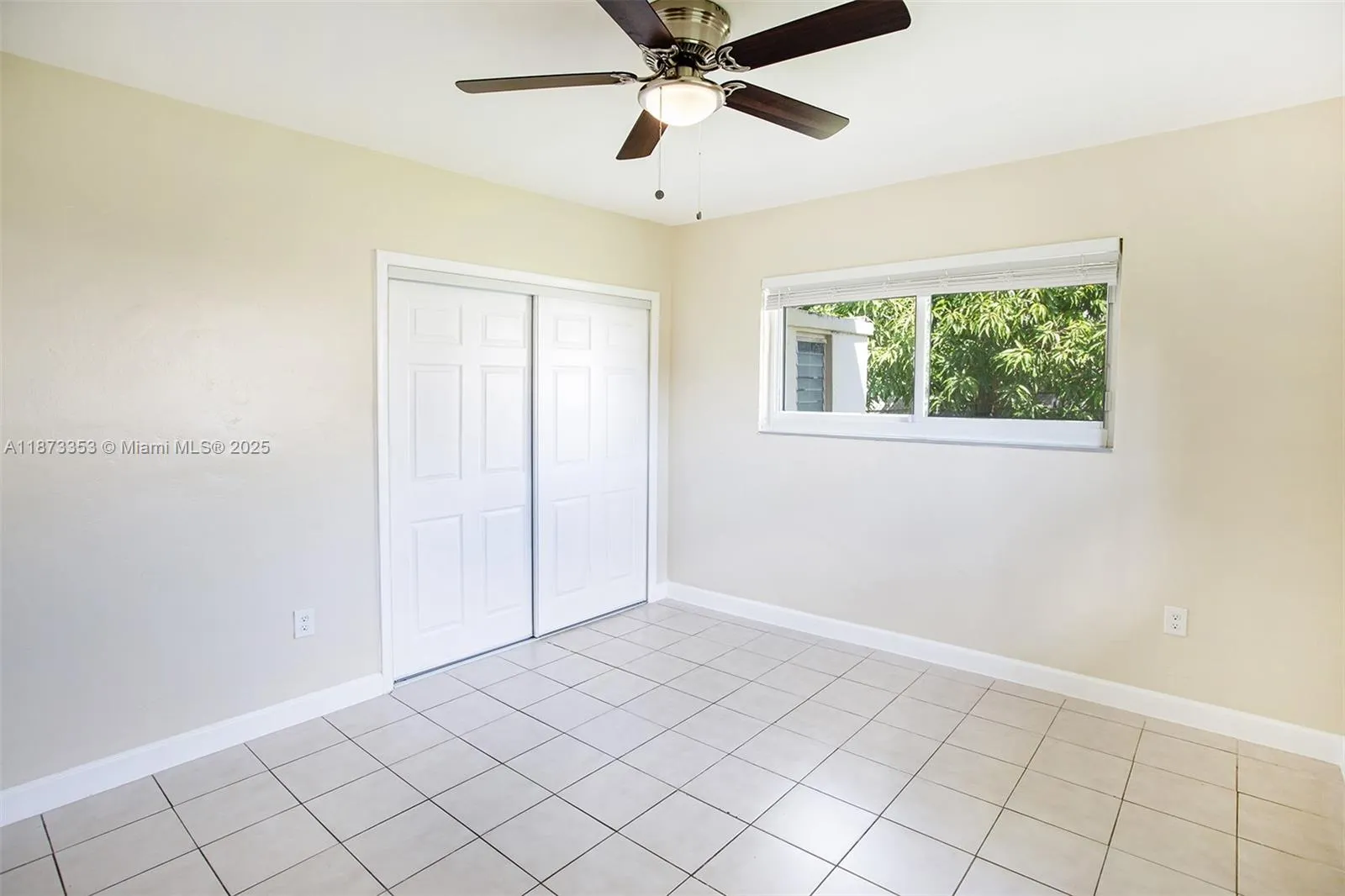 1225 SW 7th St, #4