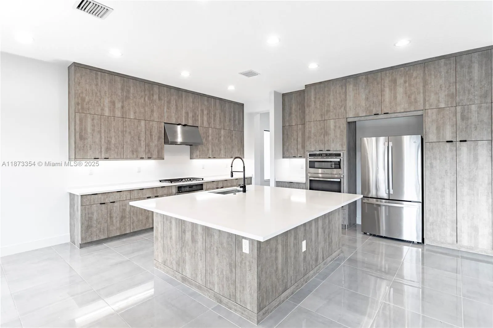 20302 Somerset Hills Dr