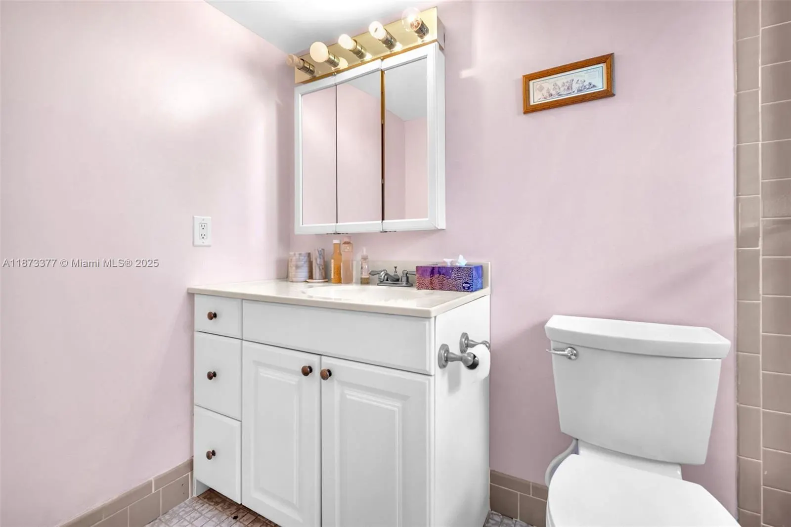 121 SE 3rd Ave, #601