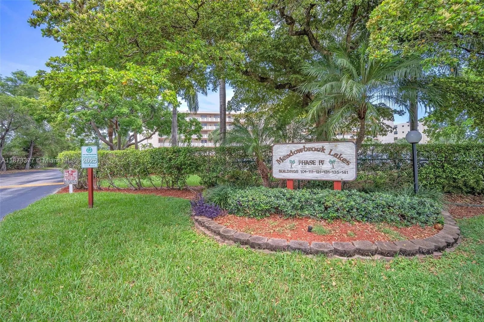 121 SE 3rd Ave, #601