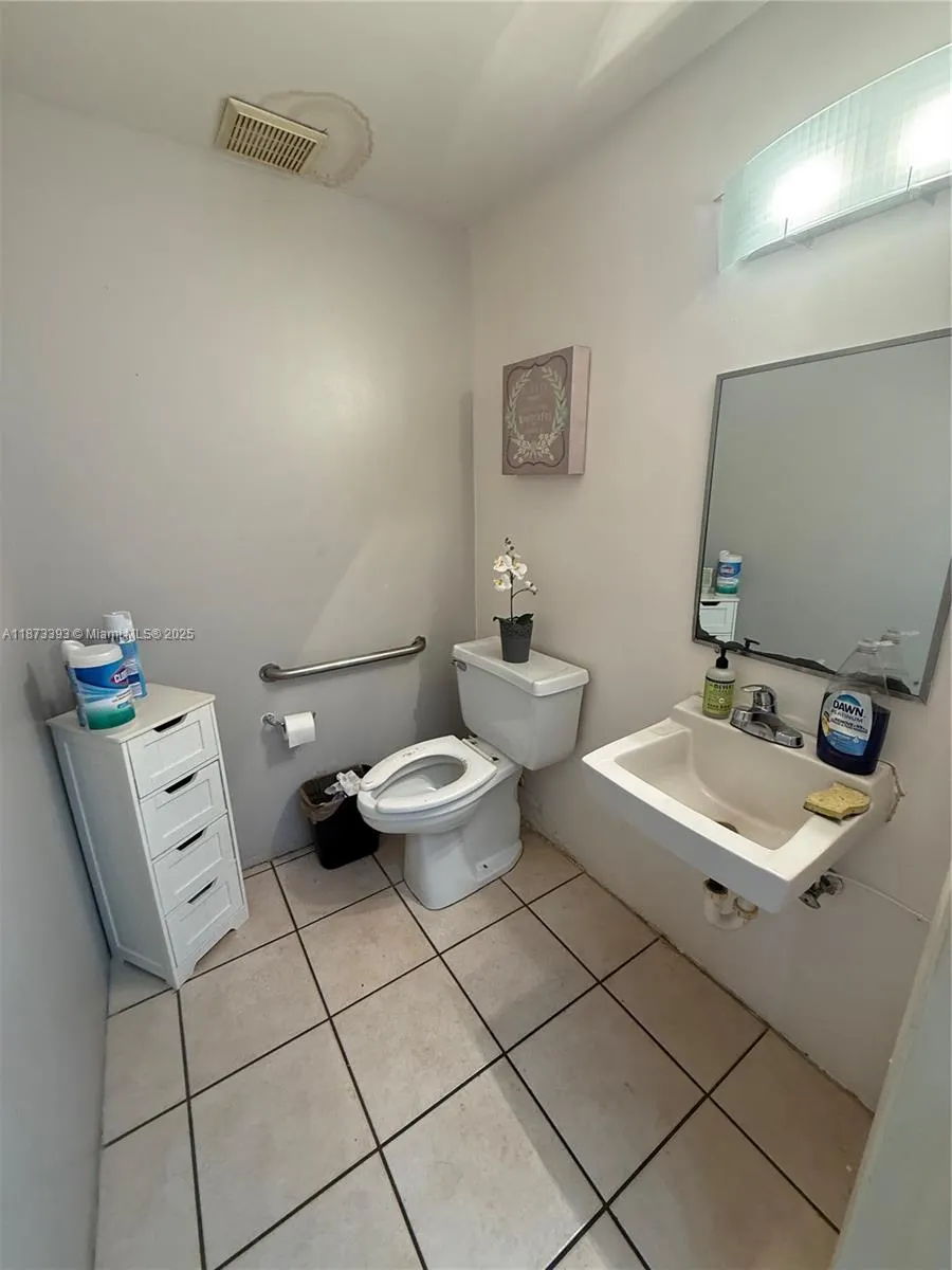 6065 NW 167th St, #B11