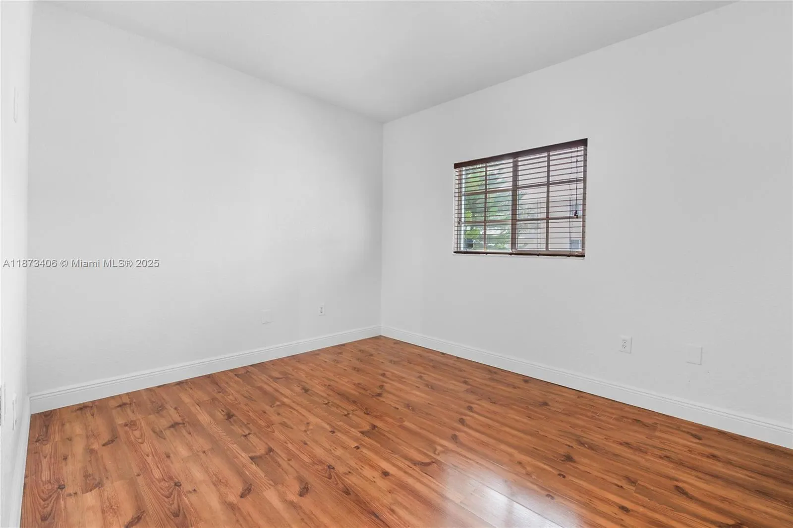 410 NW 20th St, #5