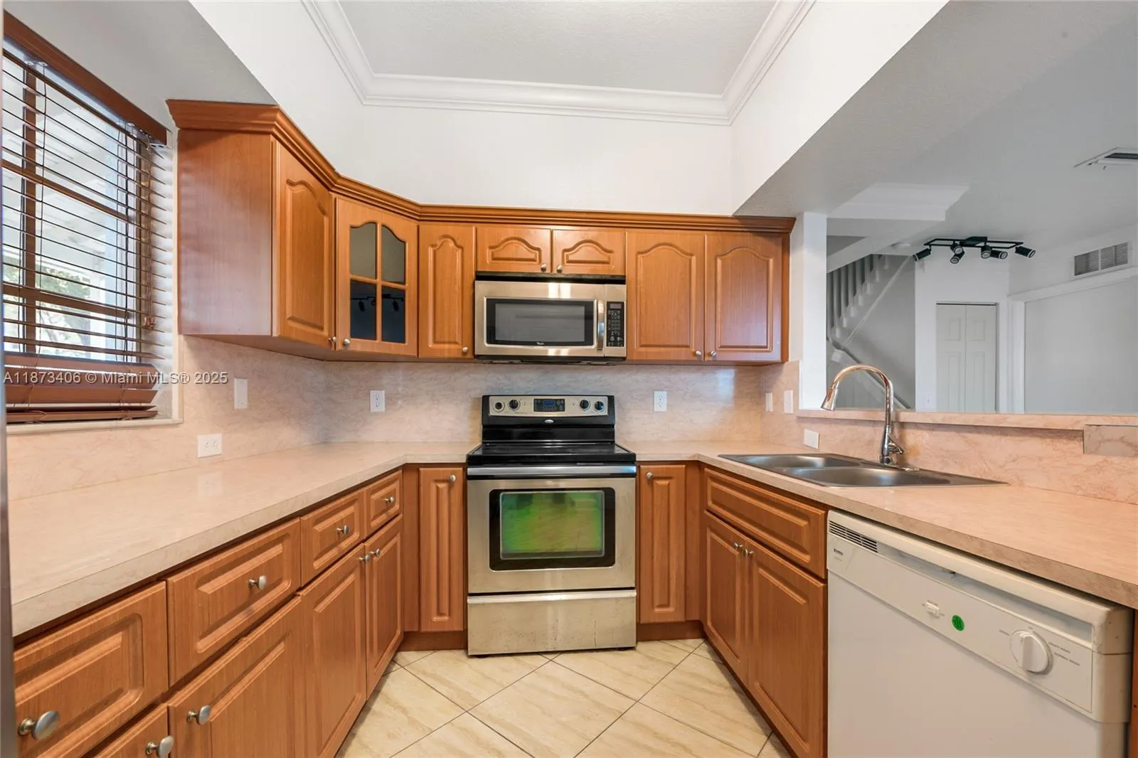 410 NW 20th St, #5