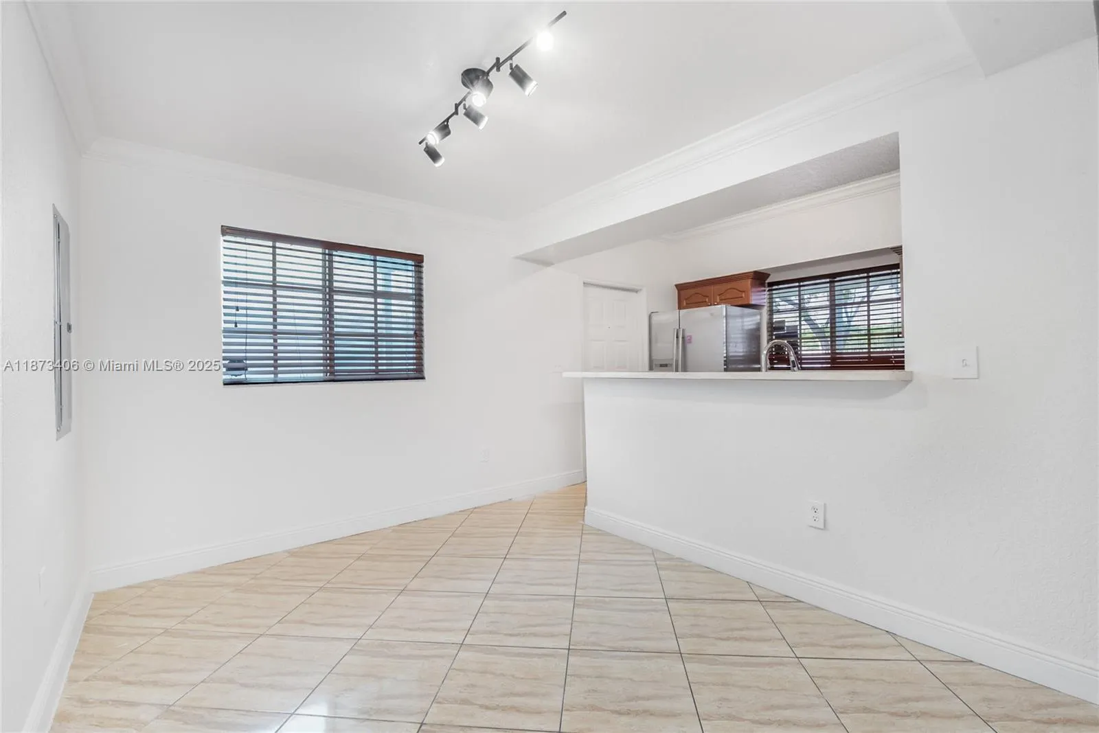 410 NW 20th St, #5