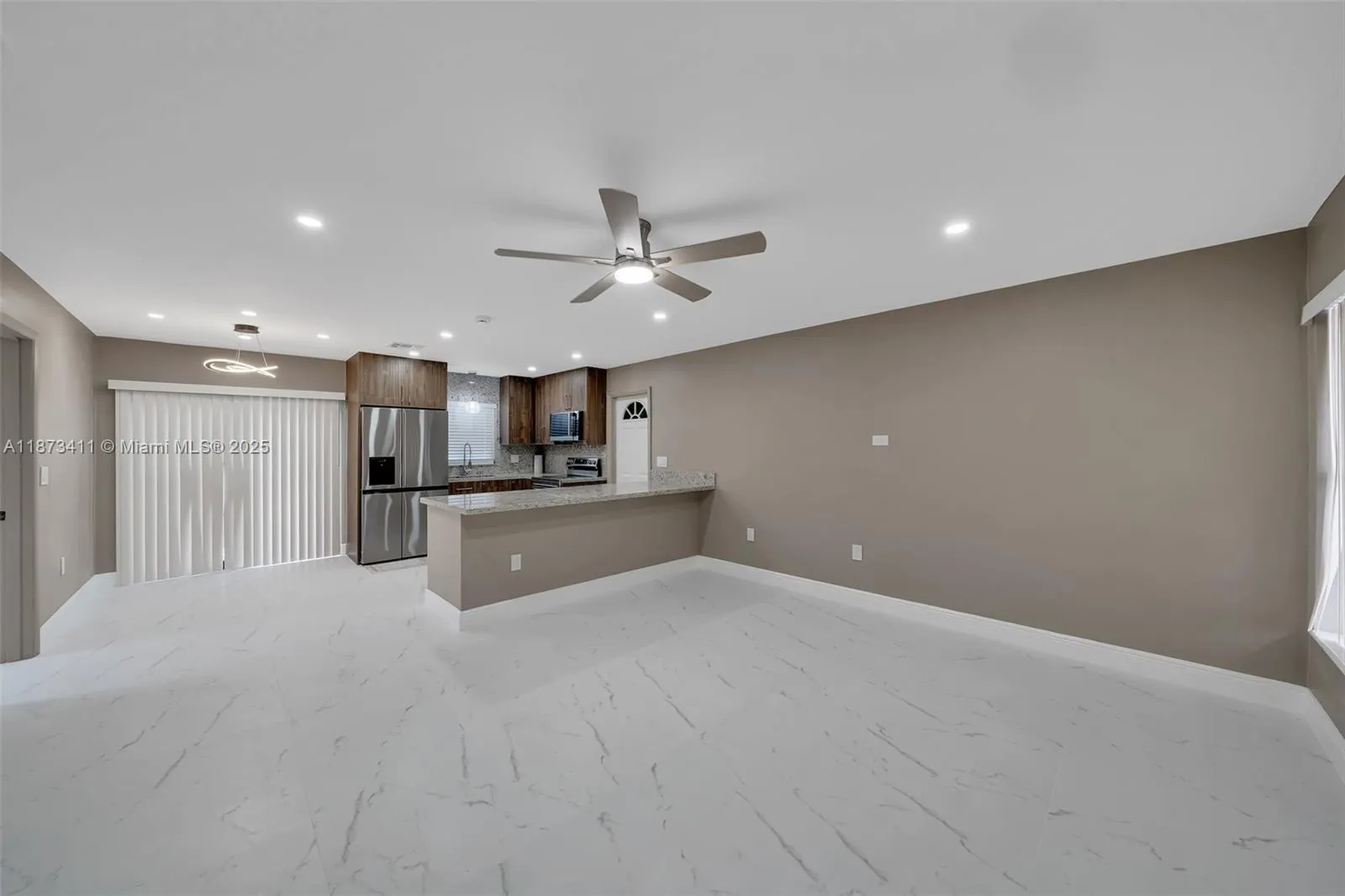7762 Plantation Blvd