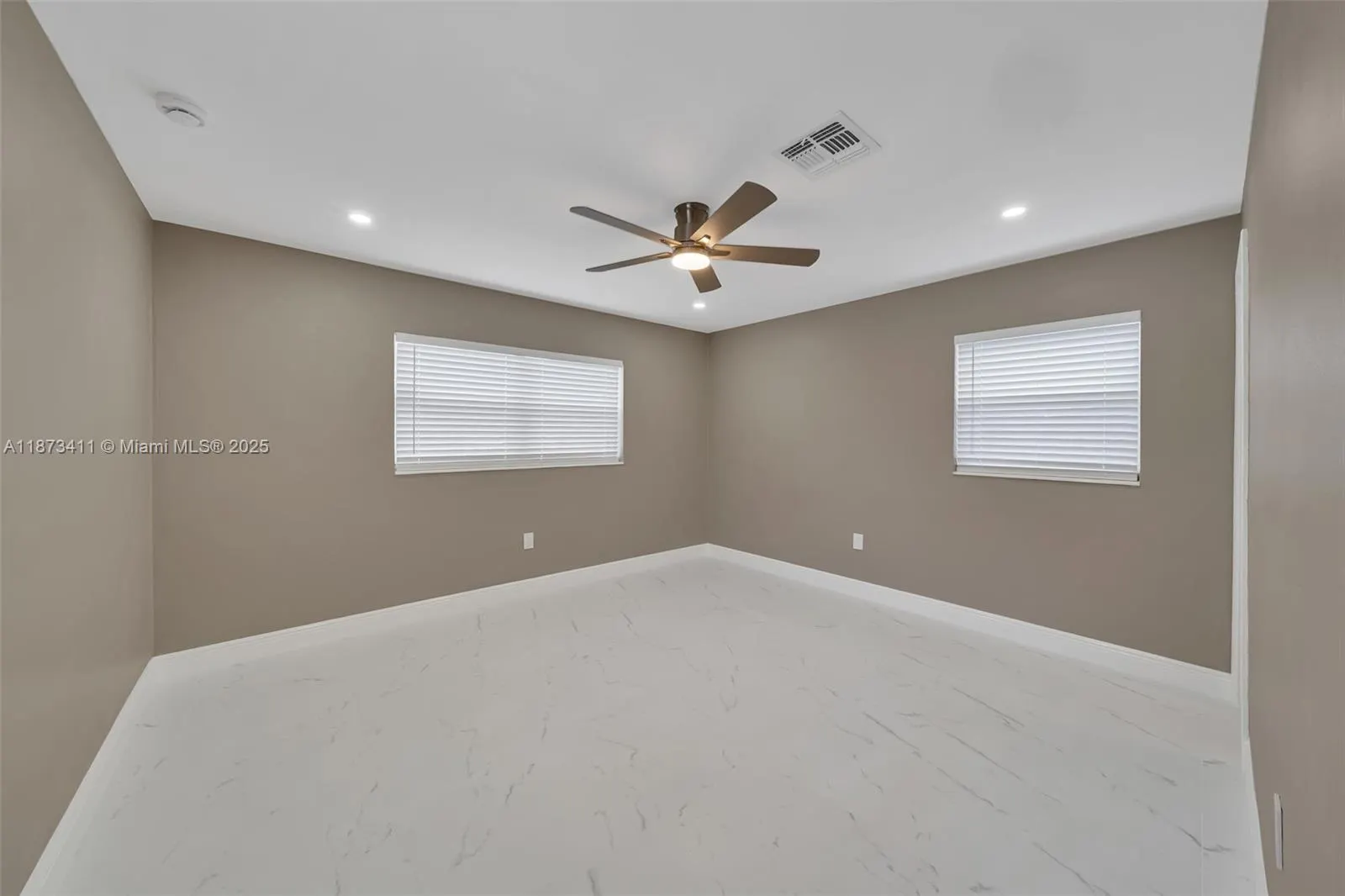 7762 Plantation Blvd