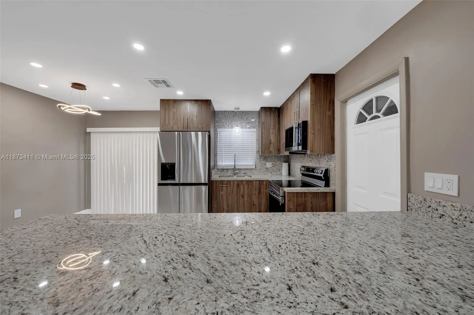 7762 Plantation Blvd